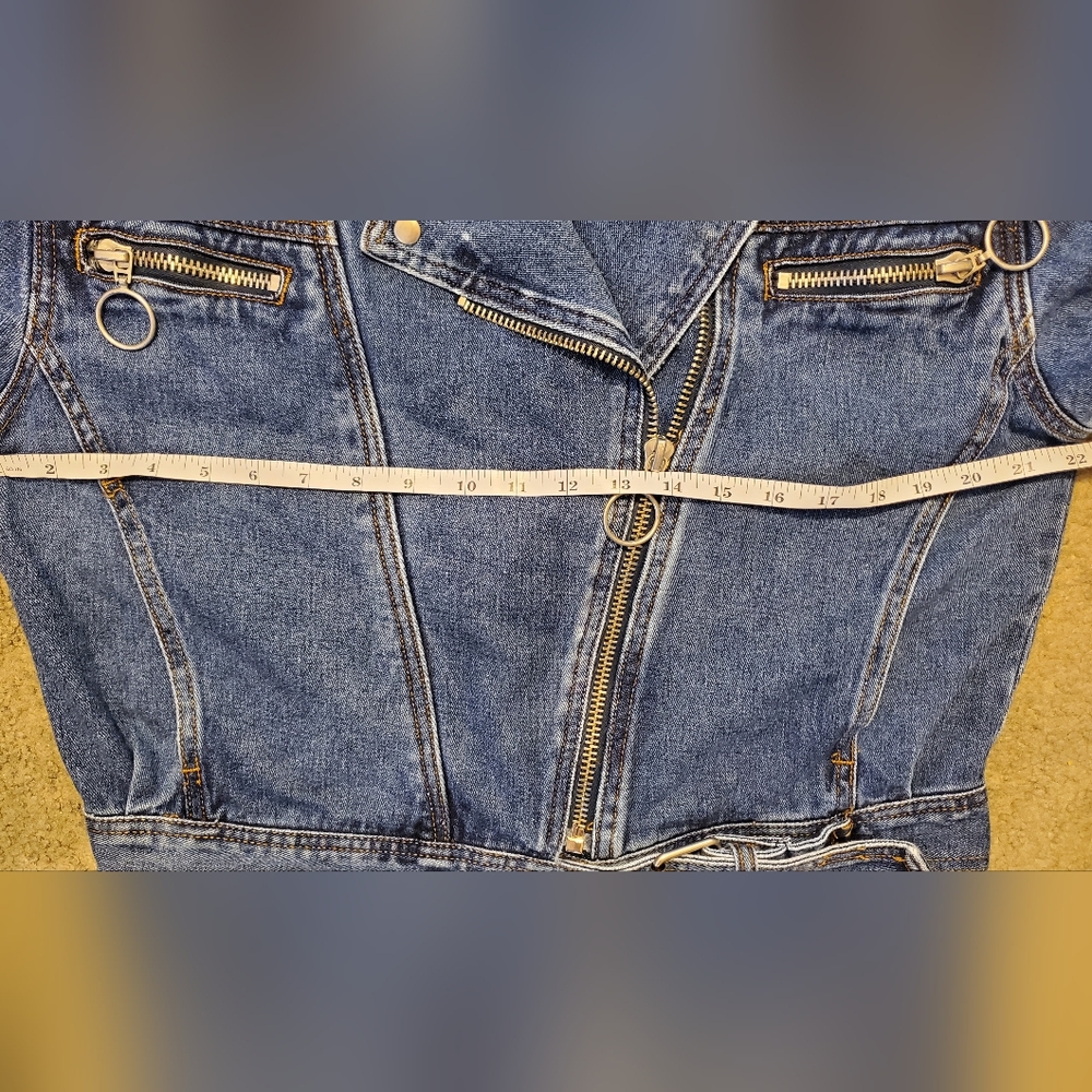 FASHION NOVA CROPPED DENIM BELTED JACKET - Picture 5 of 5